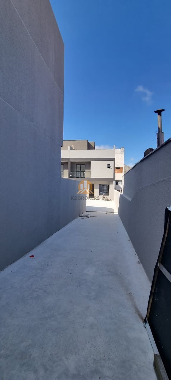 Casa à venda com 3 quartos, 144m² - Foto 2