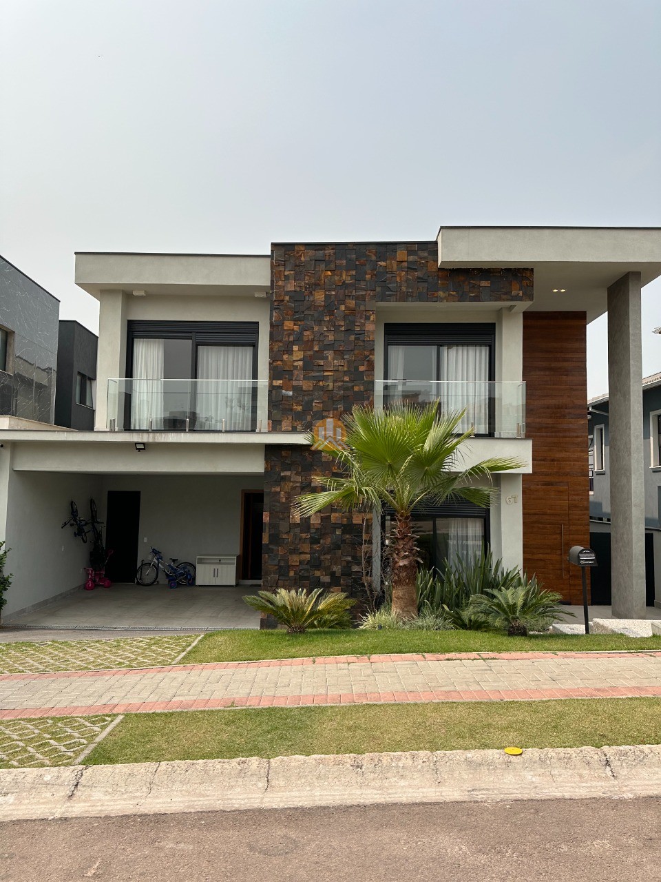 Casa de Condomínio à venda com 5 quartos, 393m² - Foto 1