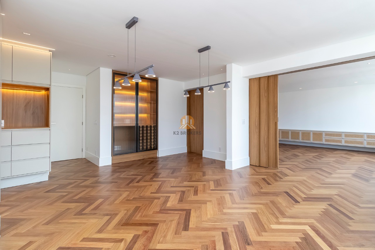 Apartamento à venda com 3 quartos, 289m² - Foto 5