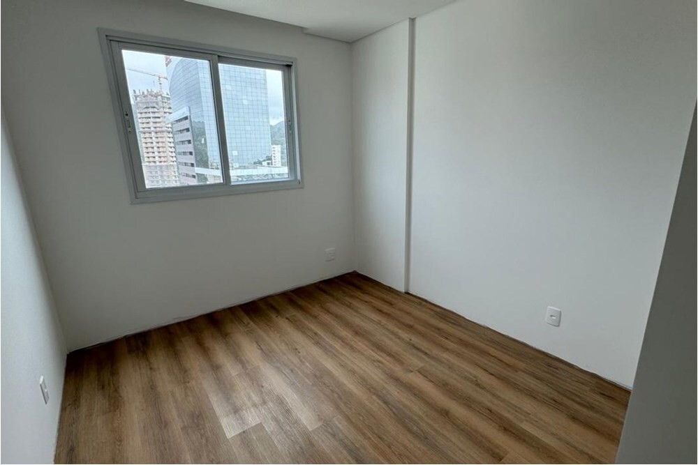 Apartamento à venda com 2 quartos, 71m² - Foto 11