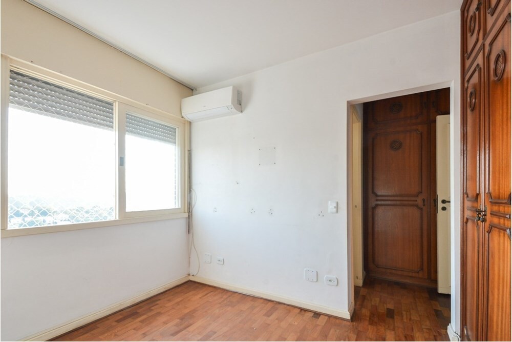 Apartamento à venda com 3 quartos, 143m² - Foto 17