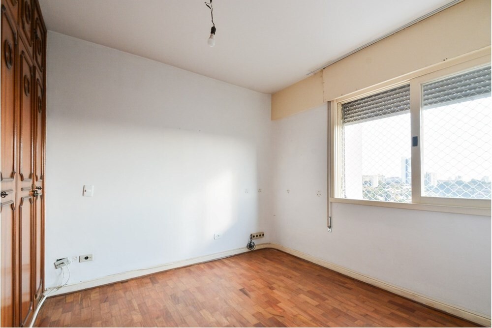 Apartamento à venda com 3 quartos, 143m² - Foto 33