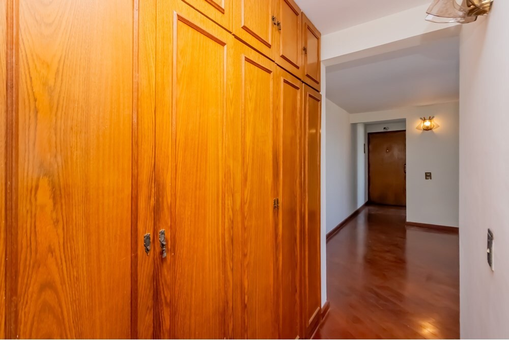 Apartamento à venda com 2 quartos, 68m² - Foto 10