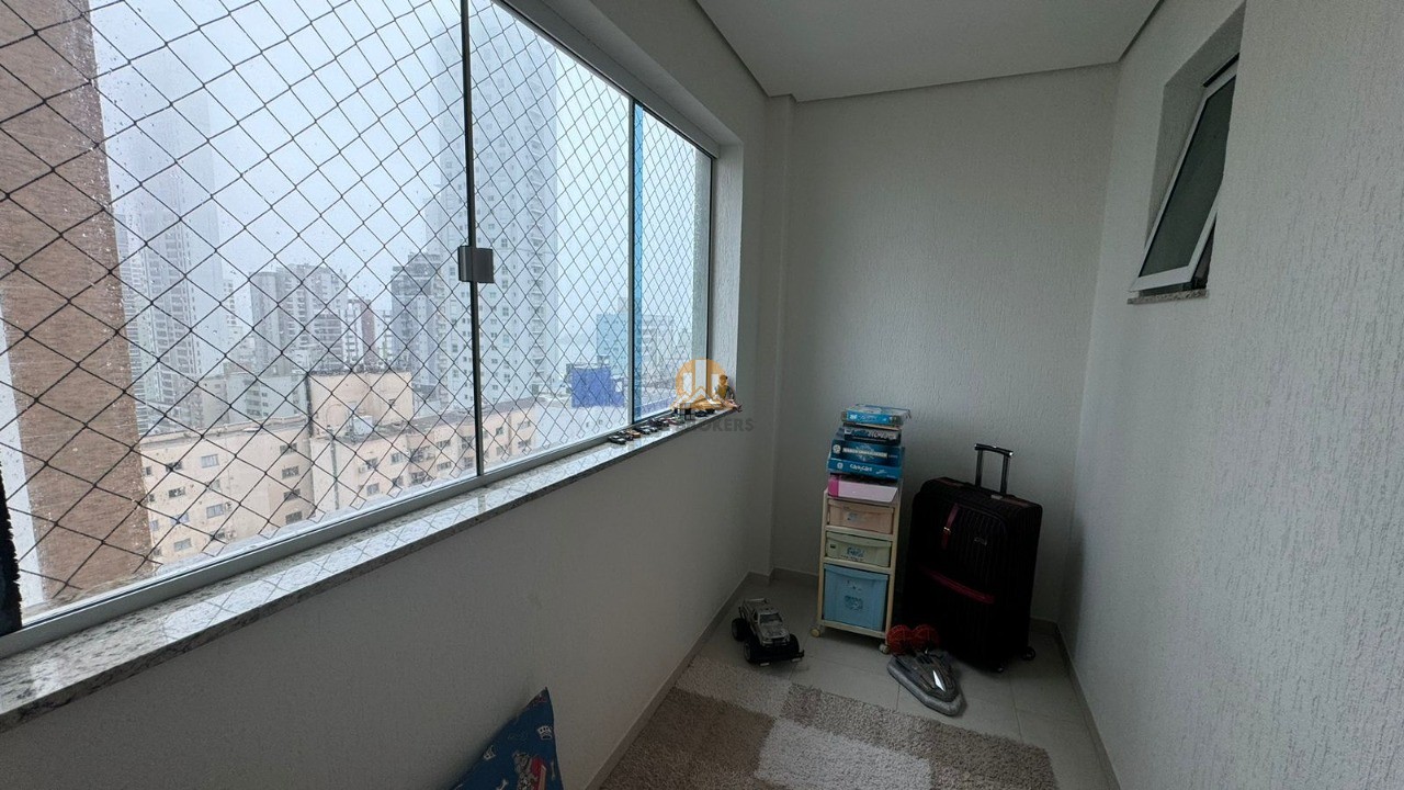 Apartamento à venda com 3 quartos, 223m² - Foto 28