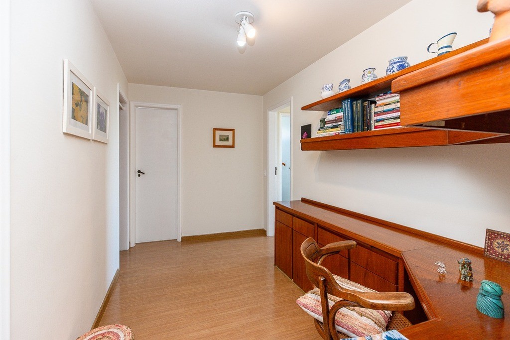 Apartamento à venda com 4 quartos, 174m² - Foto 12