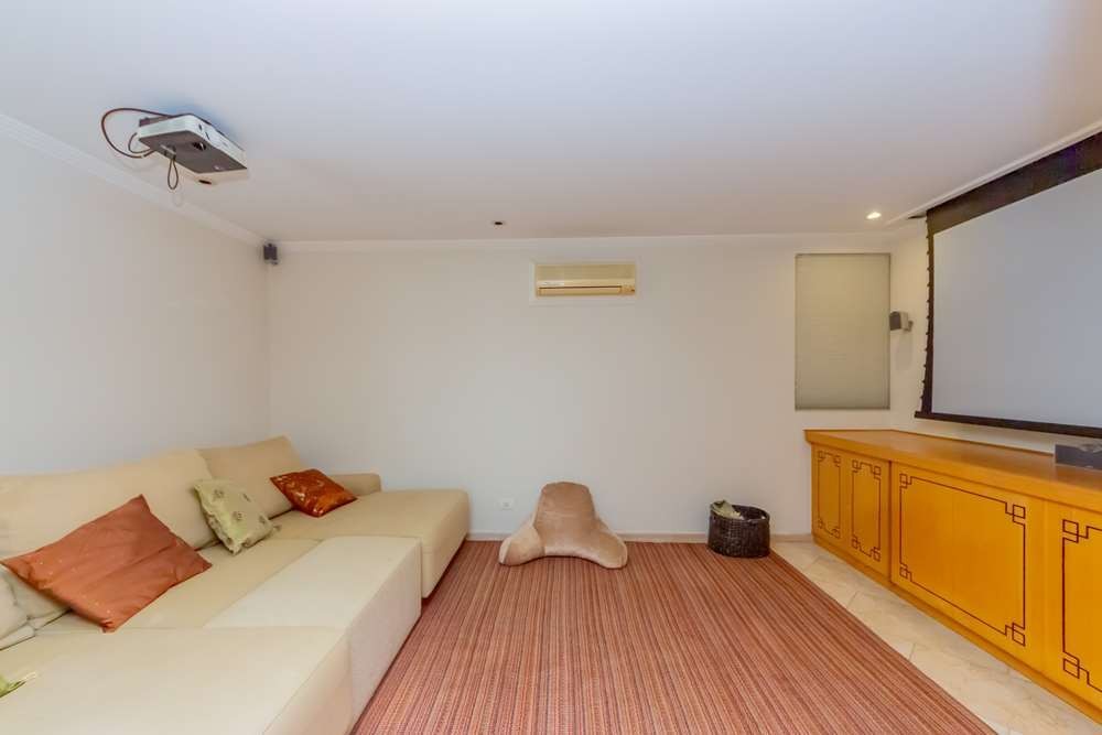 Apartamento à venda com 4 quartos, 228m² - Foto 24