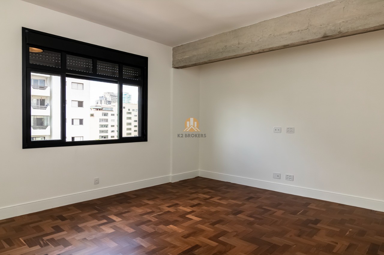 Apartamento à venda com 3 quartos, 212m² - Foto 35