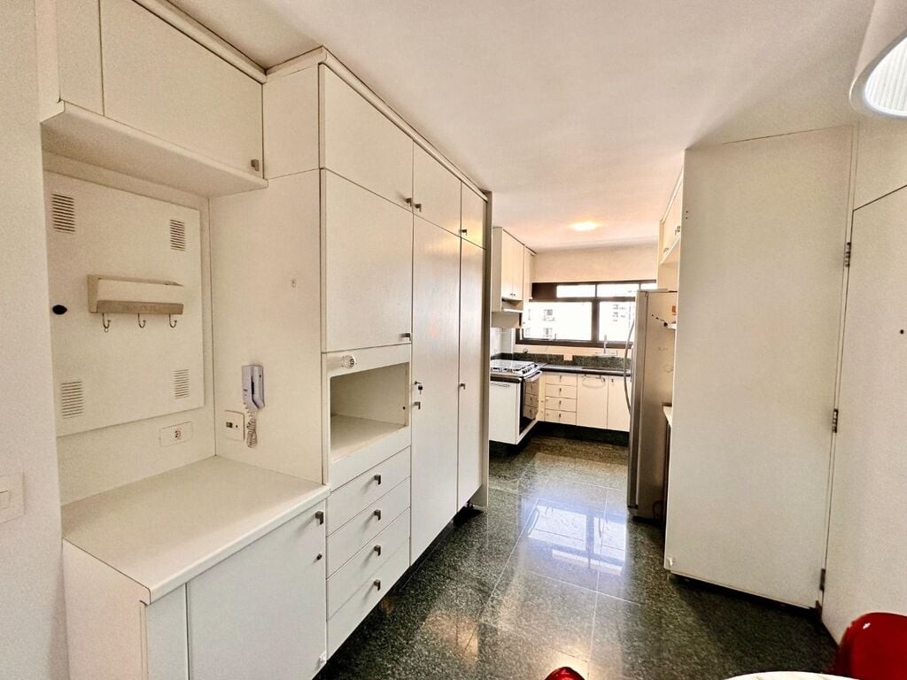 Apartamento à venda com 3 quartos, 150m² - Foto 21