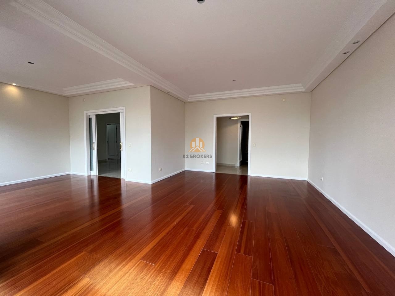 Apartamento à venda com 4 quartos, 227m² - Foto 6