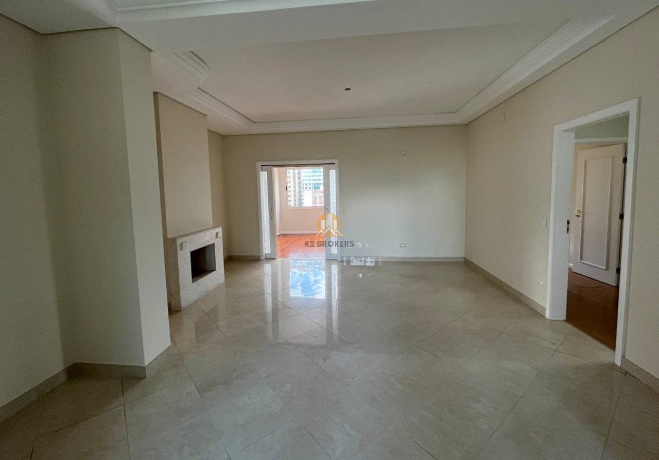 Apartamento à venda com 4 quartos, 227m² - Foto 14