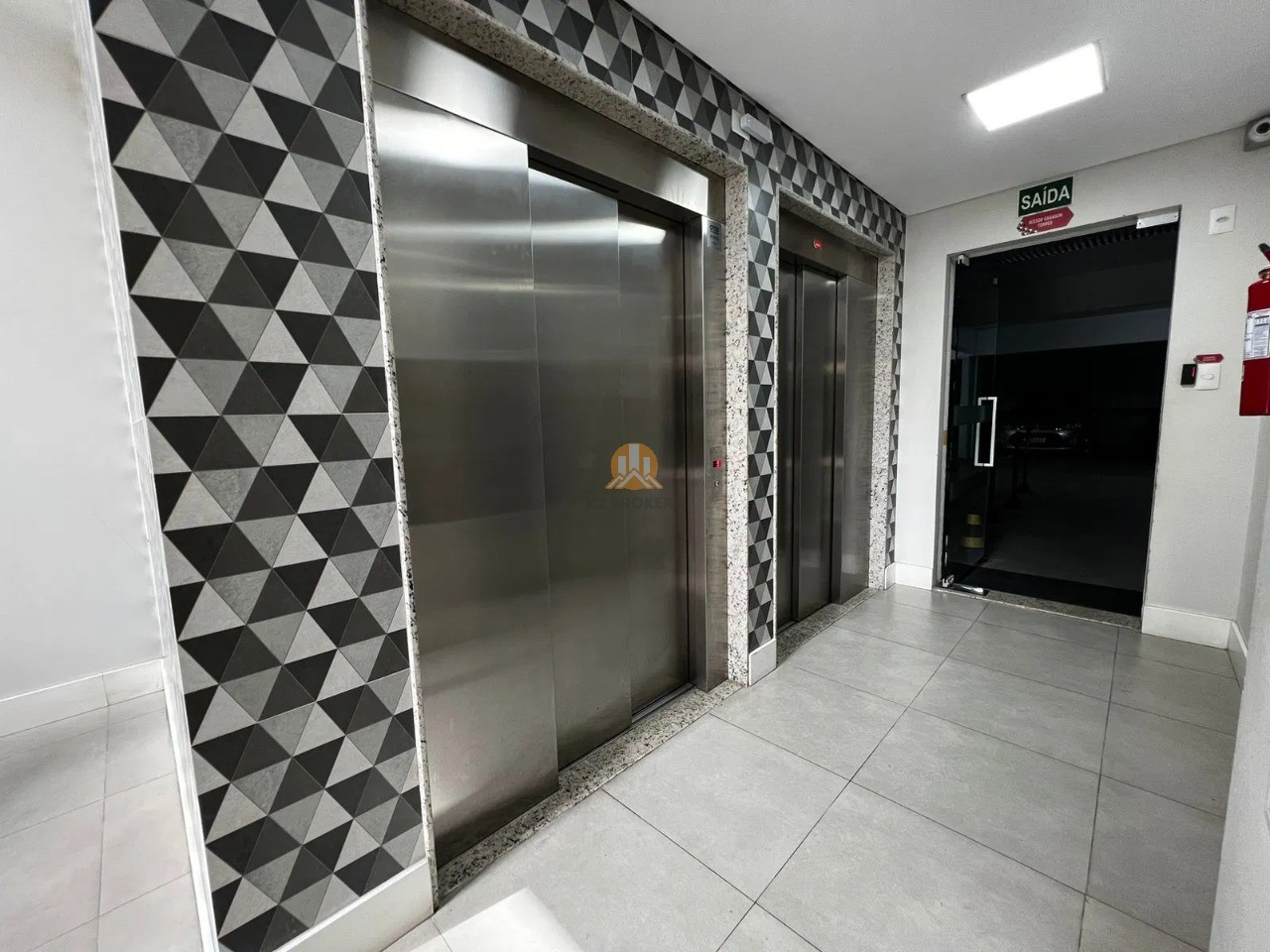 Apartamento à venda com 2 quartos, 72m² - Foto 20