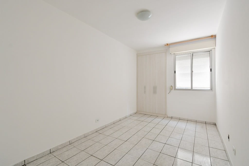 Apartamento à venda com 2 quartos, 75m² - Foto 16