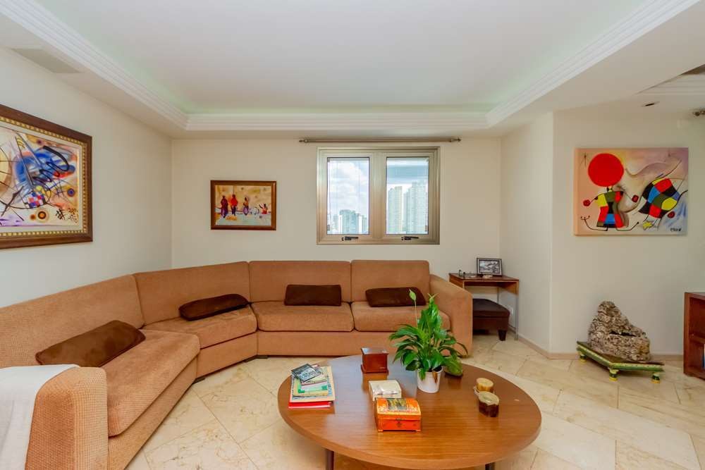 Apartamento à venda com 4 quartos, 228m² - Foto 25