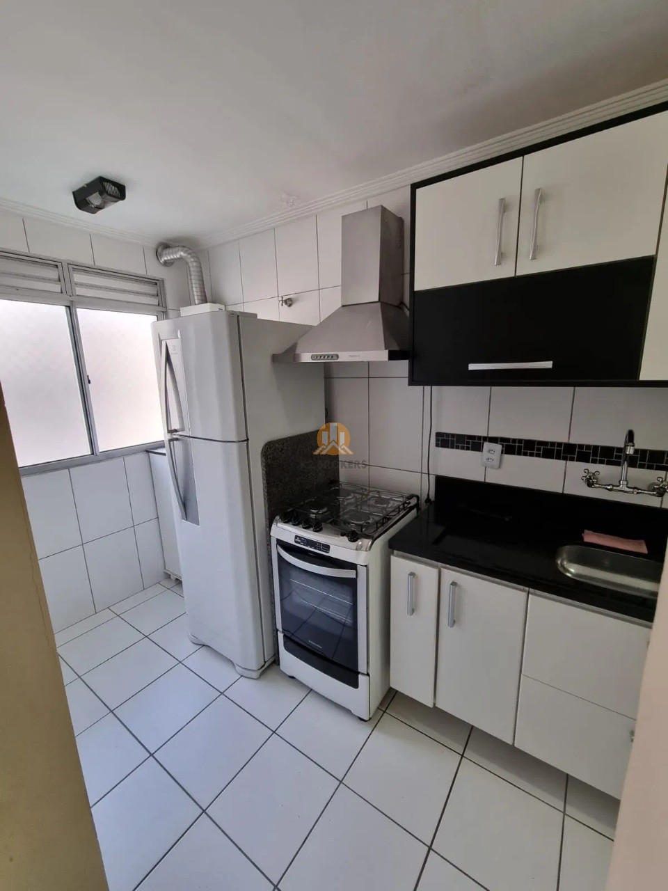 Apartamento à venda com 2 quartos, 74m² - Foto 4