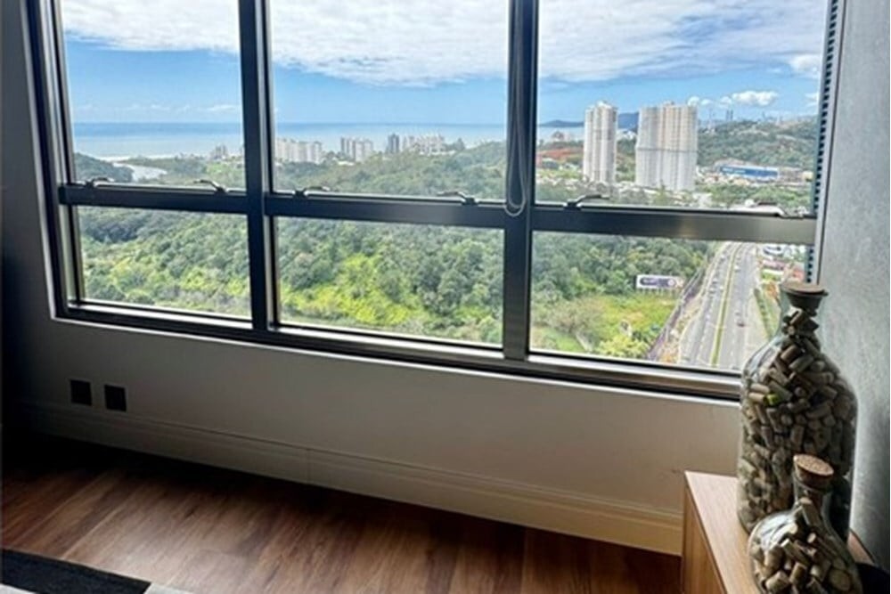 Apartamento à venda com 2 quartos, 70m² - Foto 3