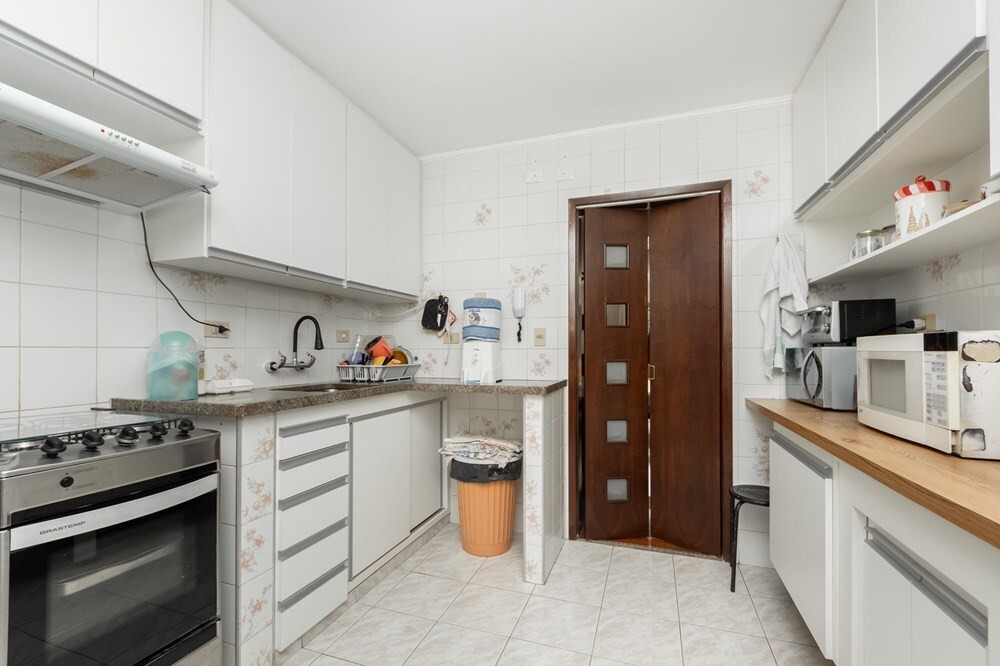 Apartamento à venda com 3 quartos, 96m² - Foto 4