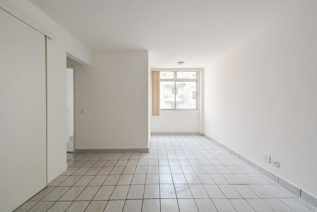 Apartamento à venda com 2 quartos, 75m² - Foto 25