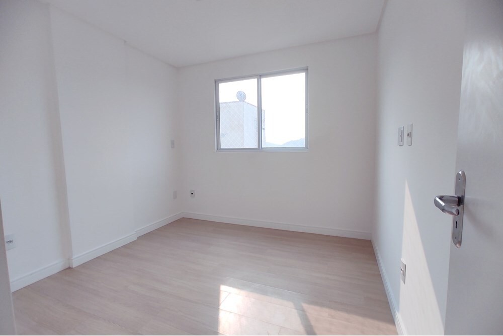 Apartamento à venda com 2 quartos, 65m² - Foto 12