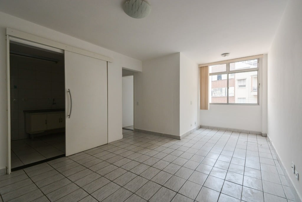 Apartamento à venda com 2 quartos, 75m² - Foto 1