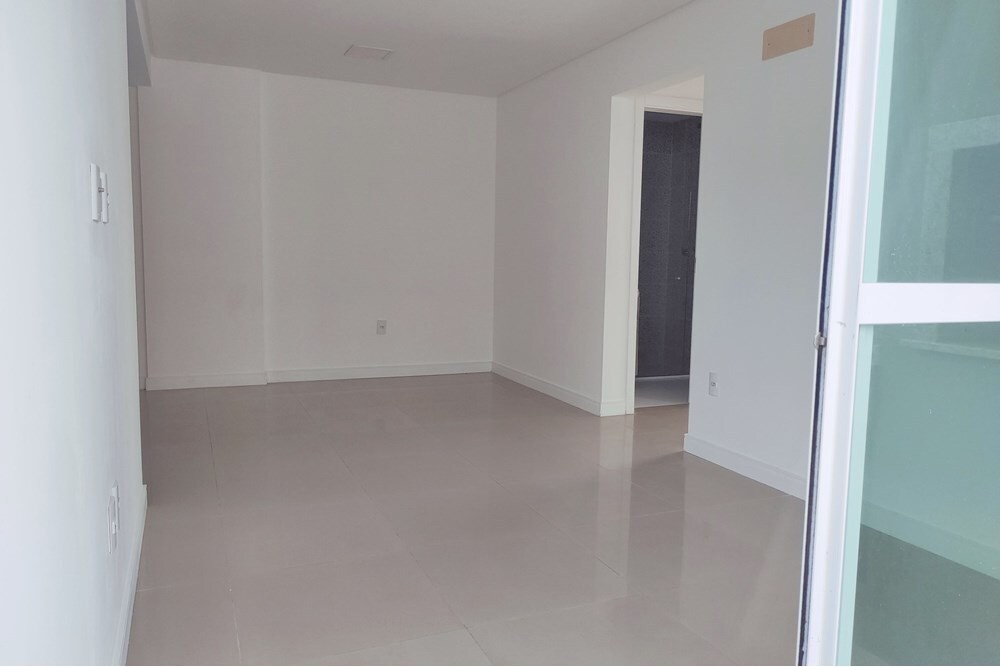 Apartamento à venda com 2 quartos, 65m² - Foto 6