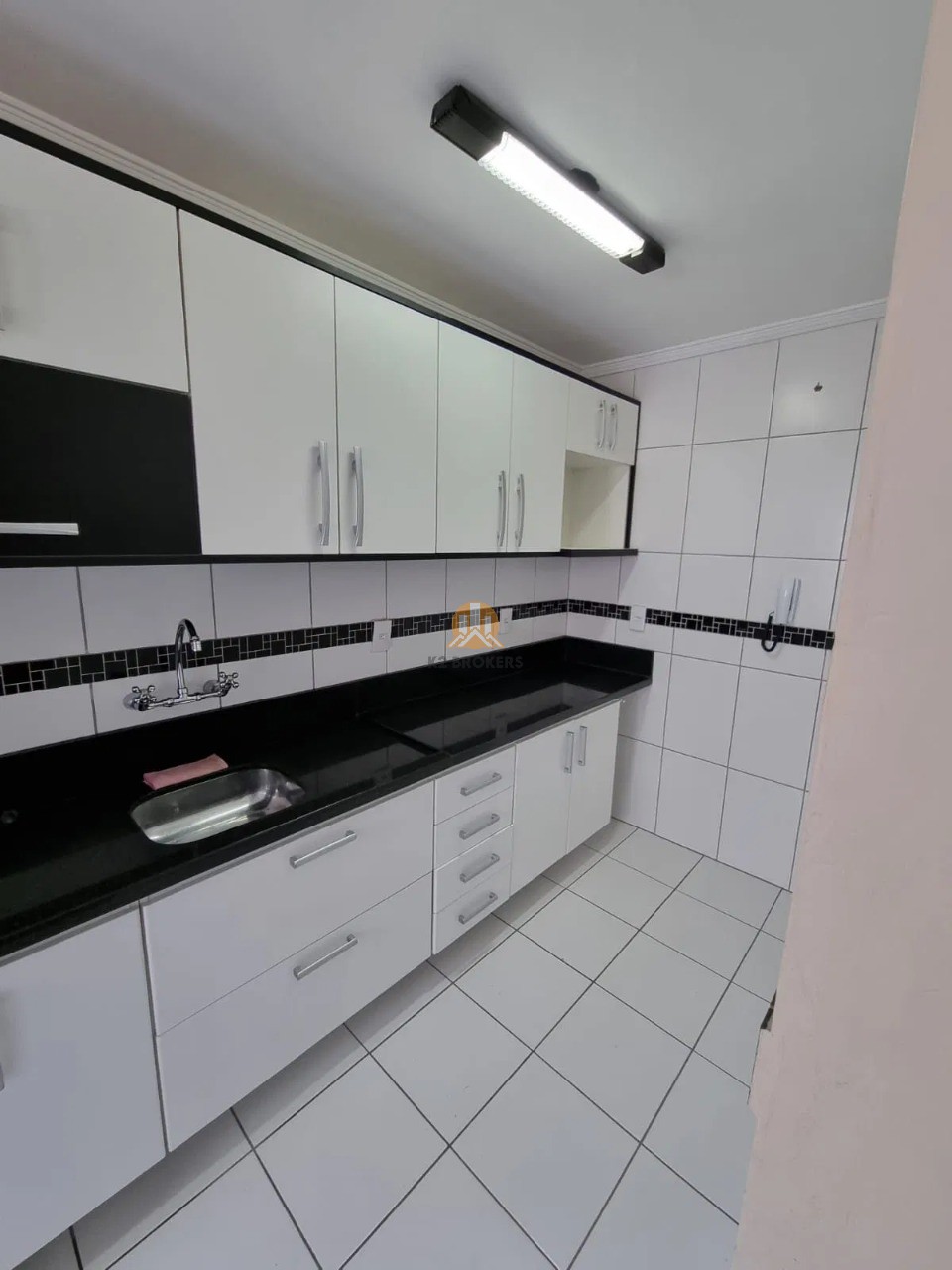 Apartamento à venda com 2 quartos, 74m² - Foto 3