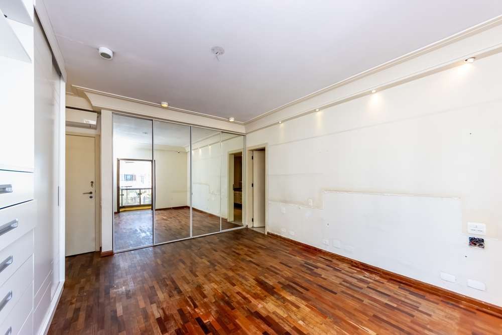 Apartamento à venda com 4 quartos, 270m² - Foto 14