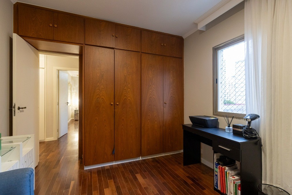 Apartamento à venda com 4 quartos, 187m² - Foto 8