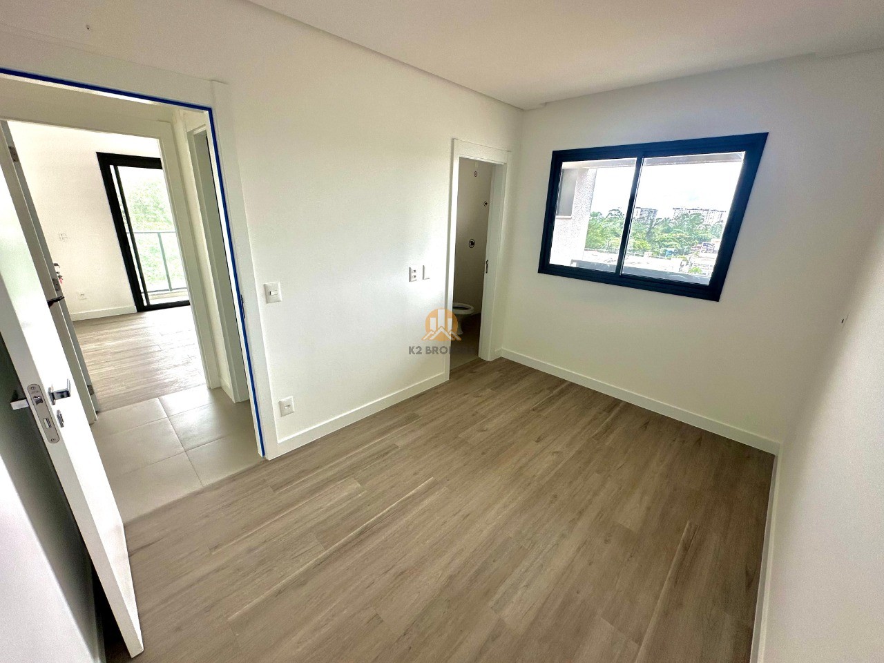 Apartamento à venda com 2 quartos, 76m² - Foto 4