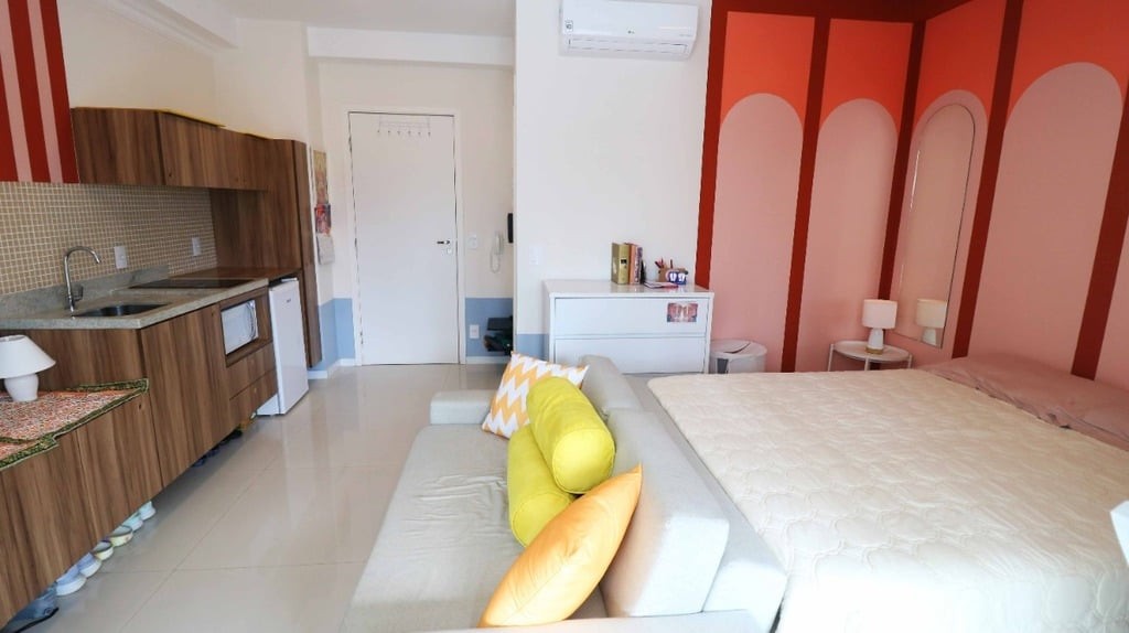 Studio à venda em Pinheiros, SP: 1 quarto, 1 sala, 1 banheiro, 1 vaga, 32m² de área. Imperdível!