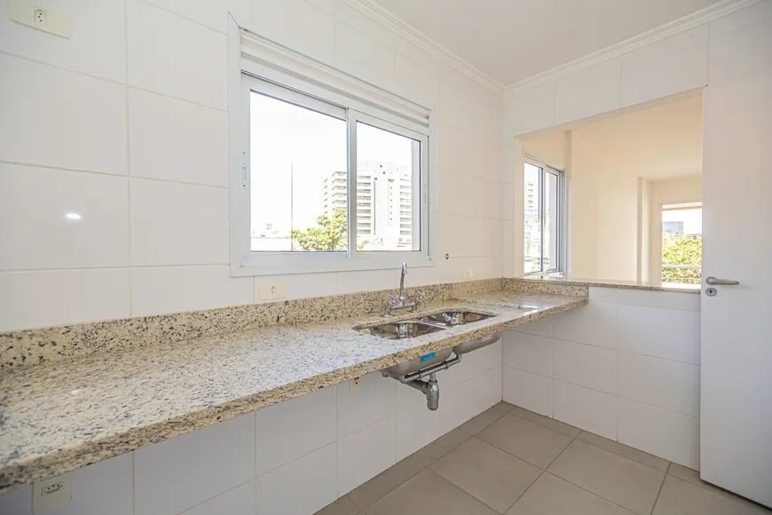 Apartamento à venda com 3 quartos, 75m² - Foto 13