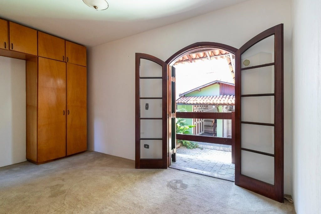 Casa à venda com 3 quartos, 182m² - Foto 10