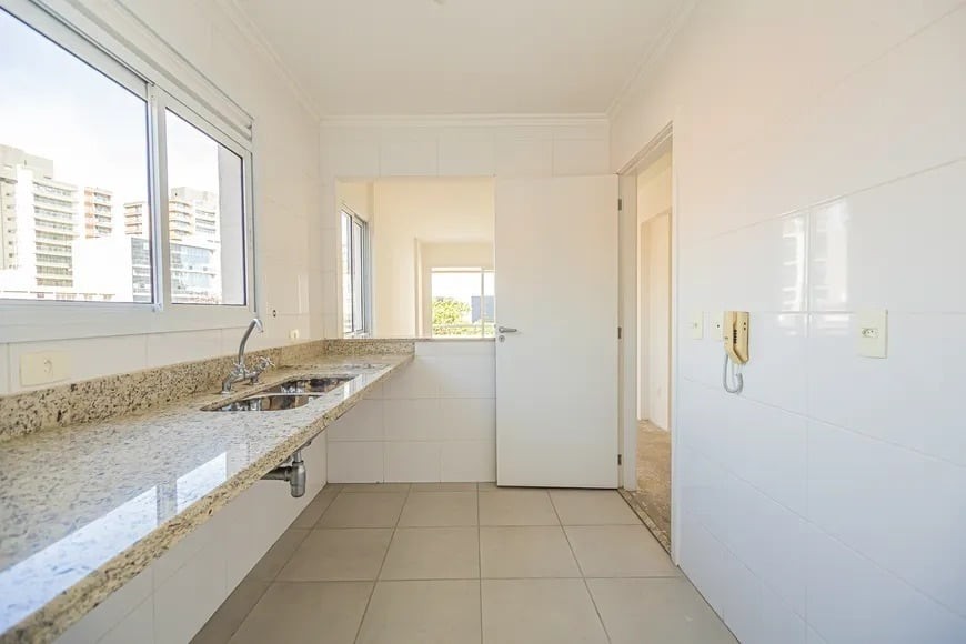 Apartamento à venda com 3 quartos, 75m² - Foto 15