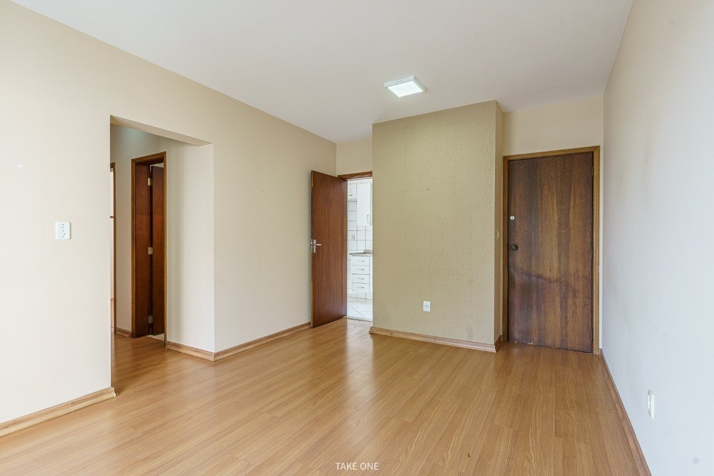 Apartamento à venda com 3 quartos, 65m² - Foto 1