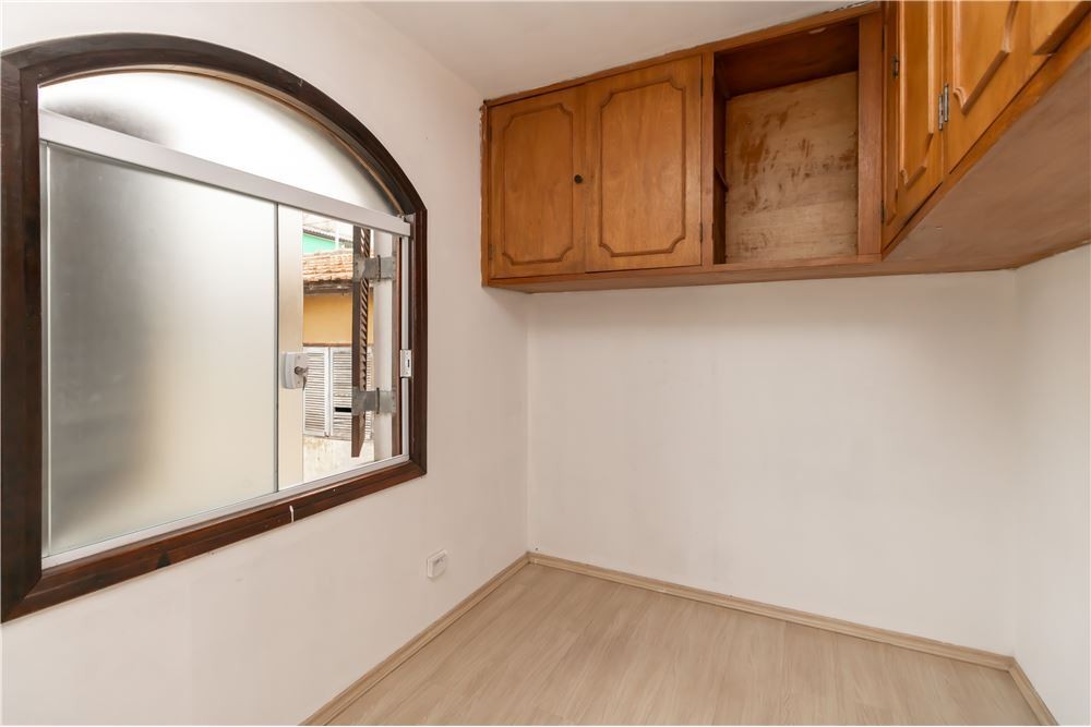 Casa à venda com 3 quartos, 165m² - Foto 2