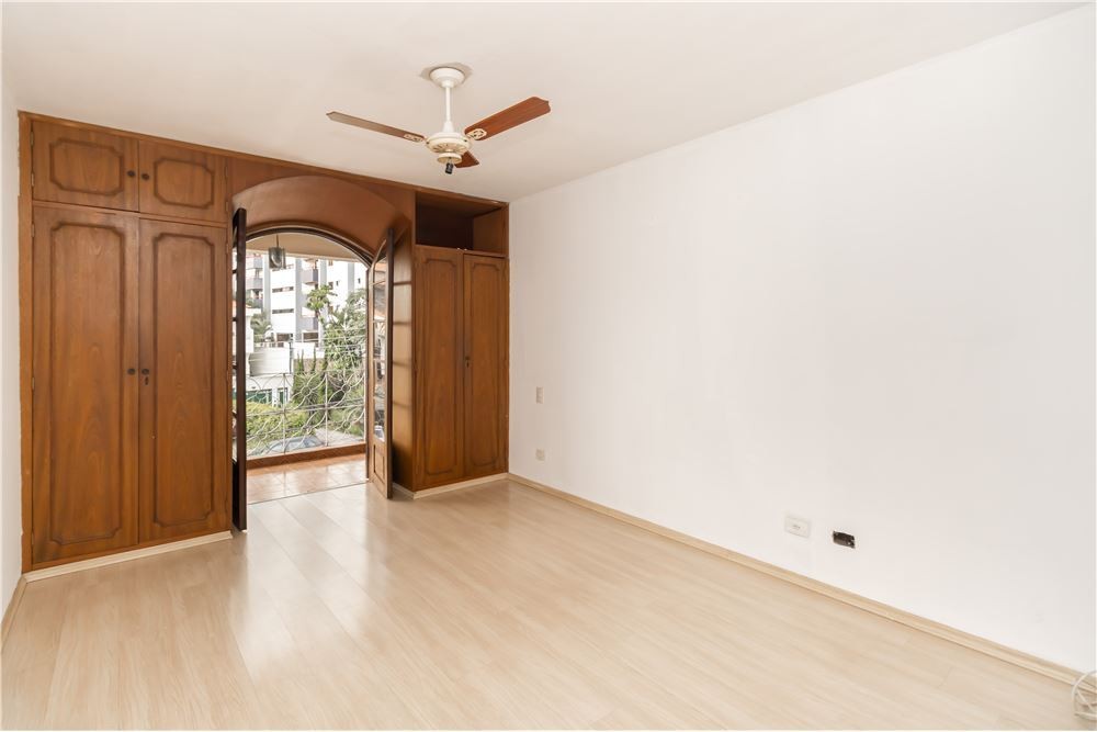 Casa à venda com 3 quartos, 165m² - Foto 7