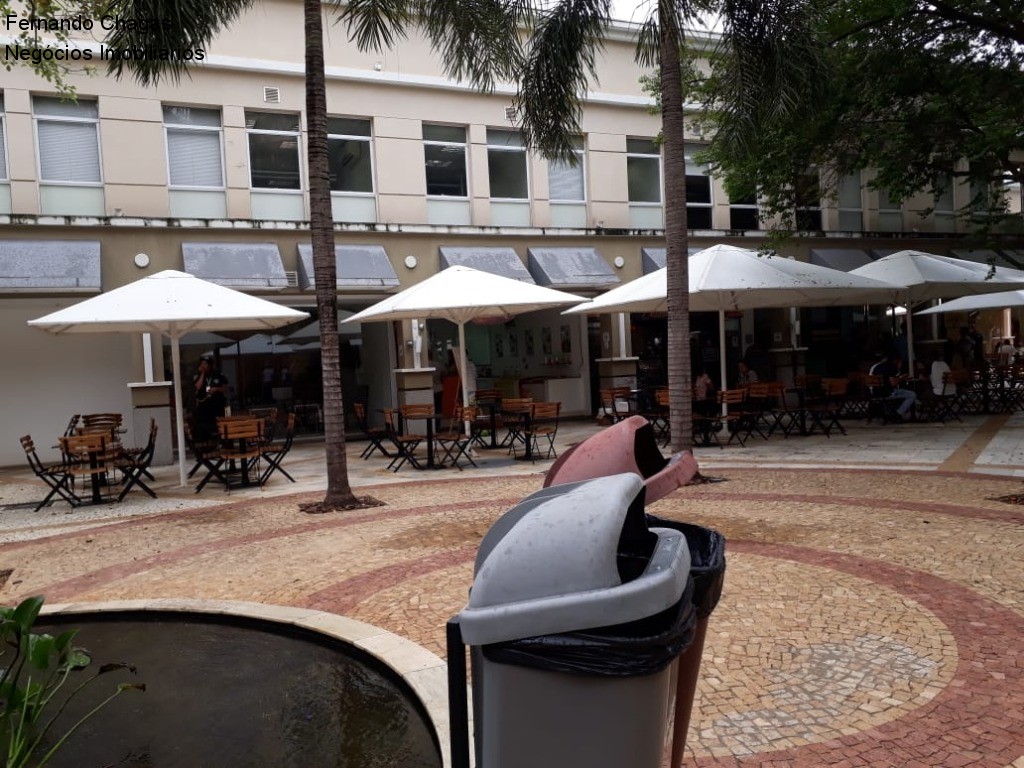 Oportunidade única: loja comercial à venda na praça de alime