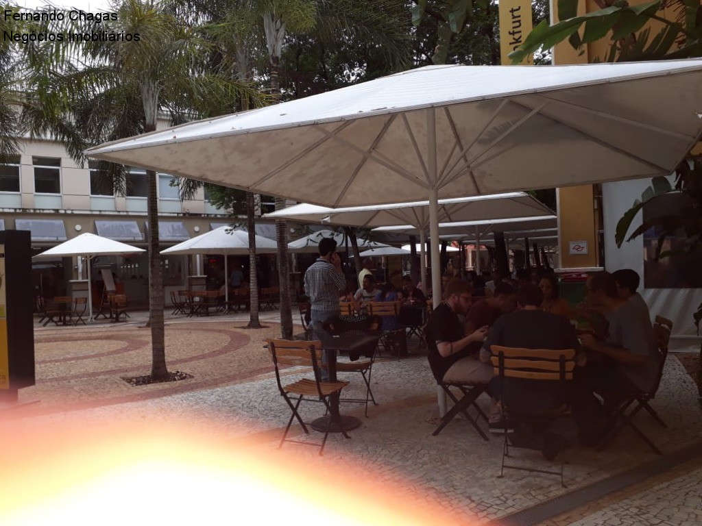 Oportunidade única: loja comercial à venda na praça de alime