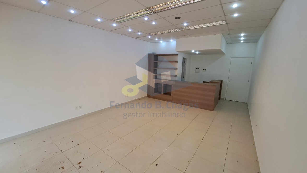 Loja comercial para locação em condomínio de alto padrão em 
