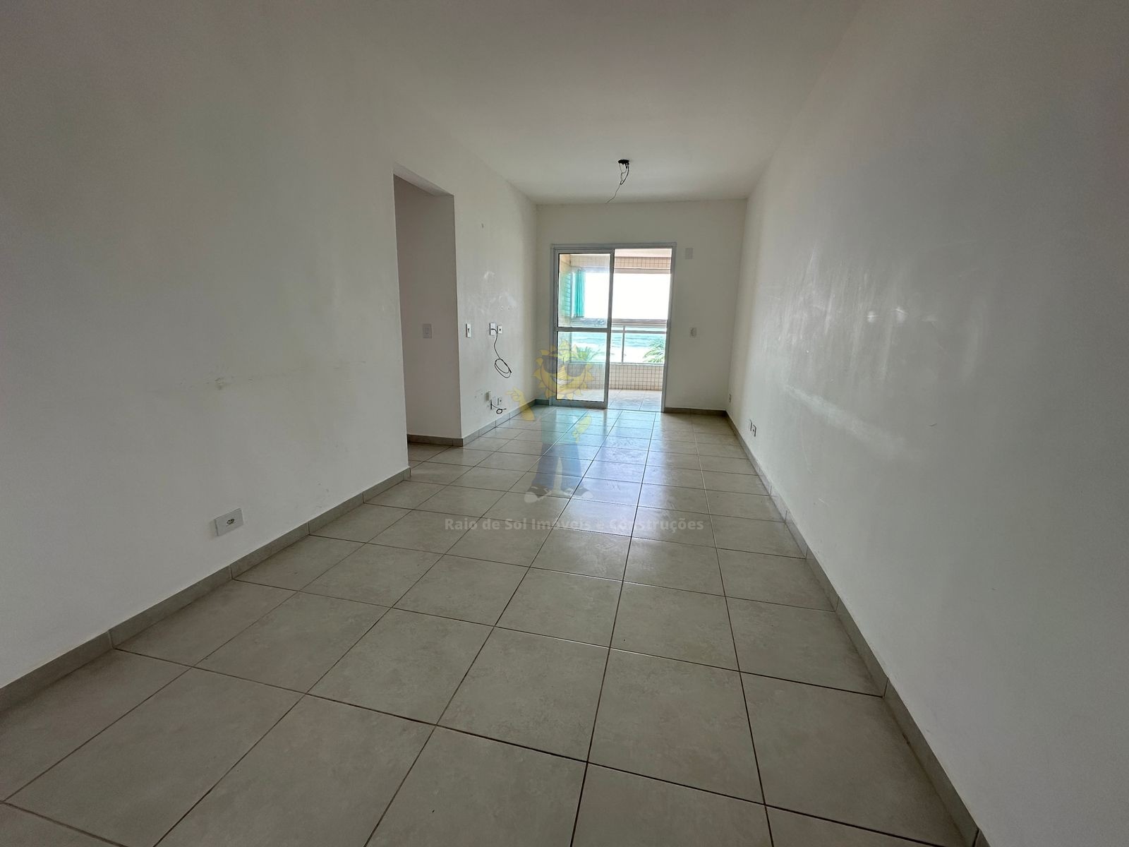 Apartamento à venda com 2 quartos, 65m² - Foto 3