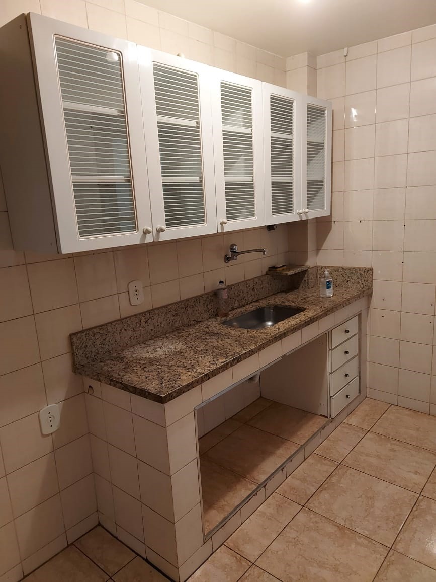 Apartamento à venda com 2 quartos, 68m² - Foto 5