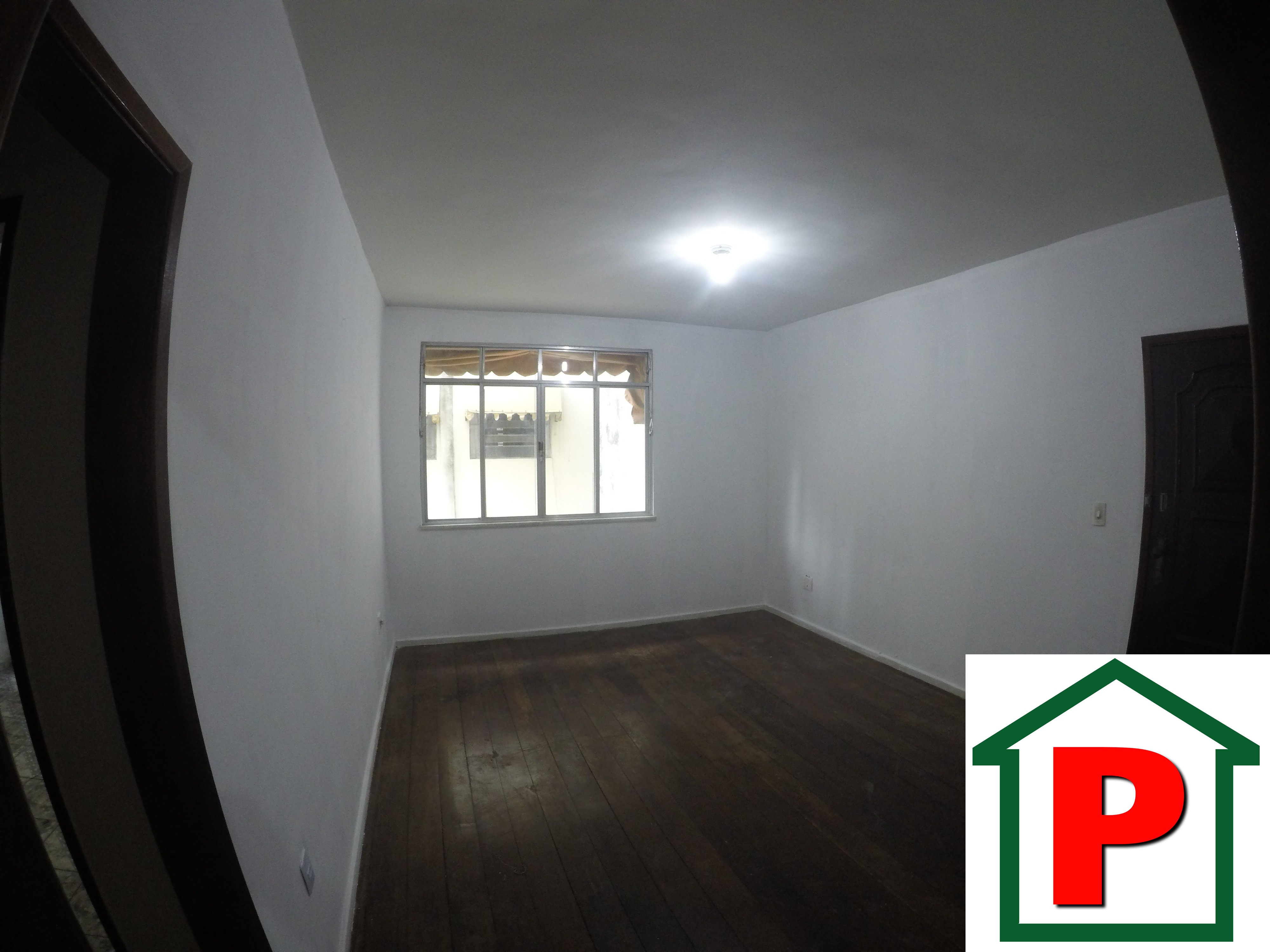 Apartamento à venda com 2 quartos, 70m² - Foto 4