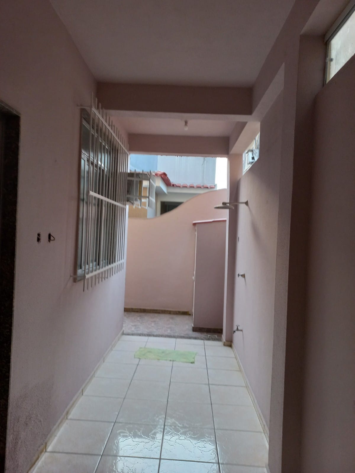 Casa à venda com 3 quartos, 200m² - Foto 4