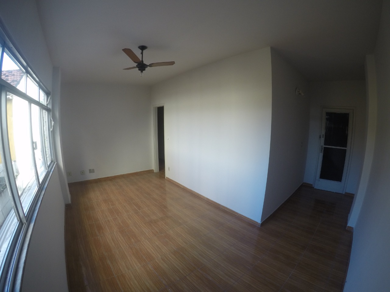 Apartamento à venda com 3 quartos, 82m² - Foto 1