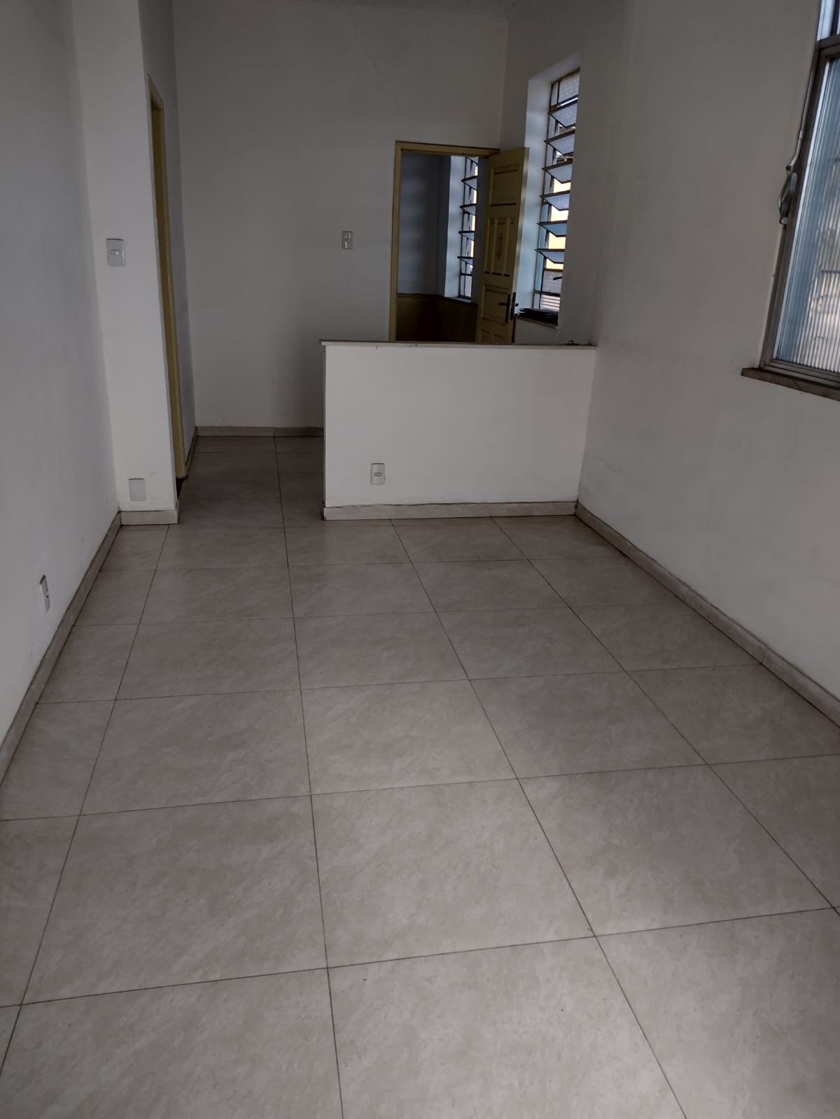 Apartamento à venda e aluguel com 2 quartos, 70m² - Foto 27