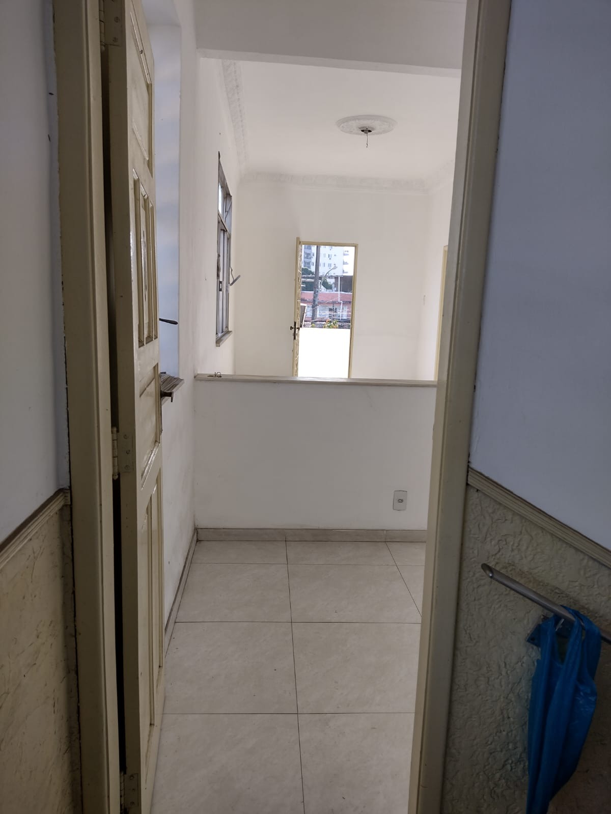 Apartamento à venda e aluguel com 2 quartos, 70m² - Foto 29