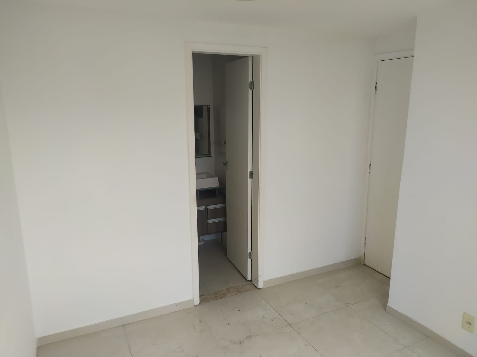 Apartamento para alugar com 2 quartos, 55m² - Foto 9