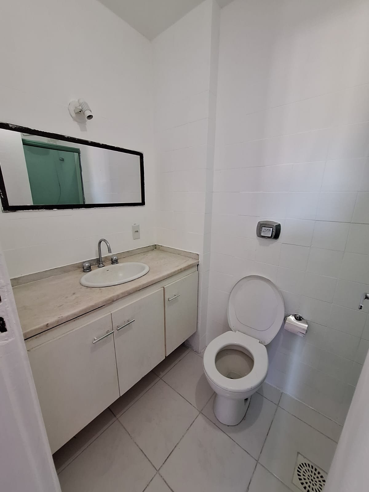 Apartamento para alugar com 2 quartos, 80m² - Foto 9