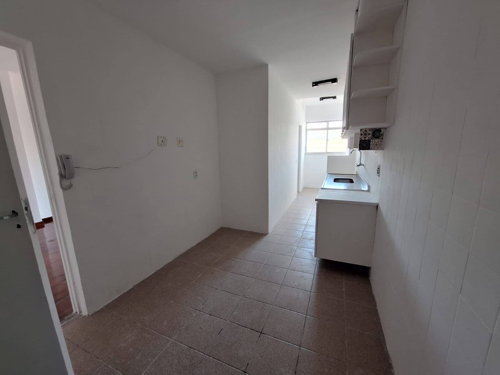 Apartamento para alugar com 2 quartos, 80m² - Foto 11