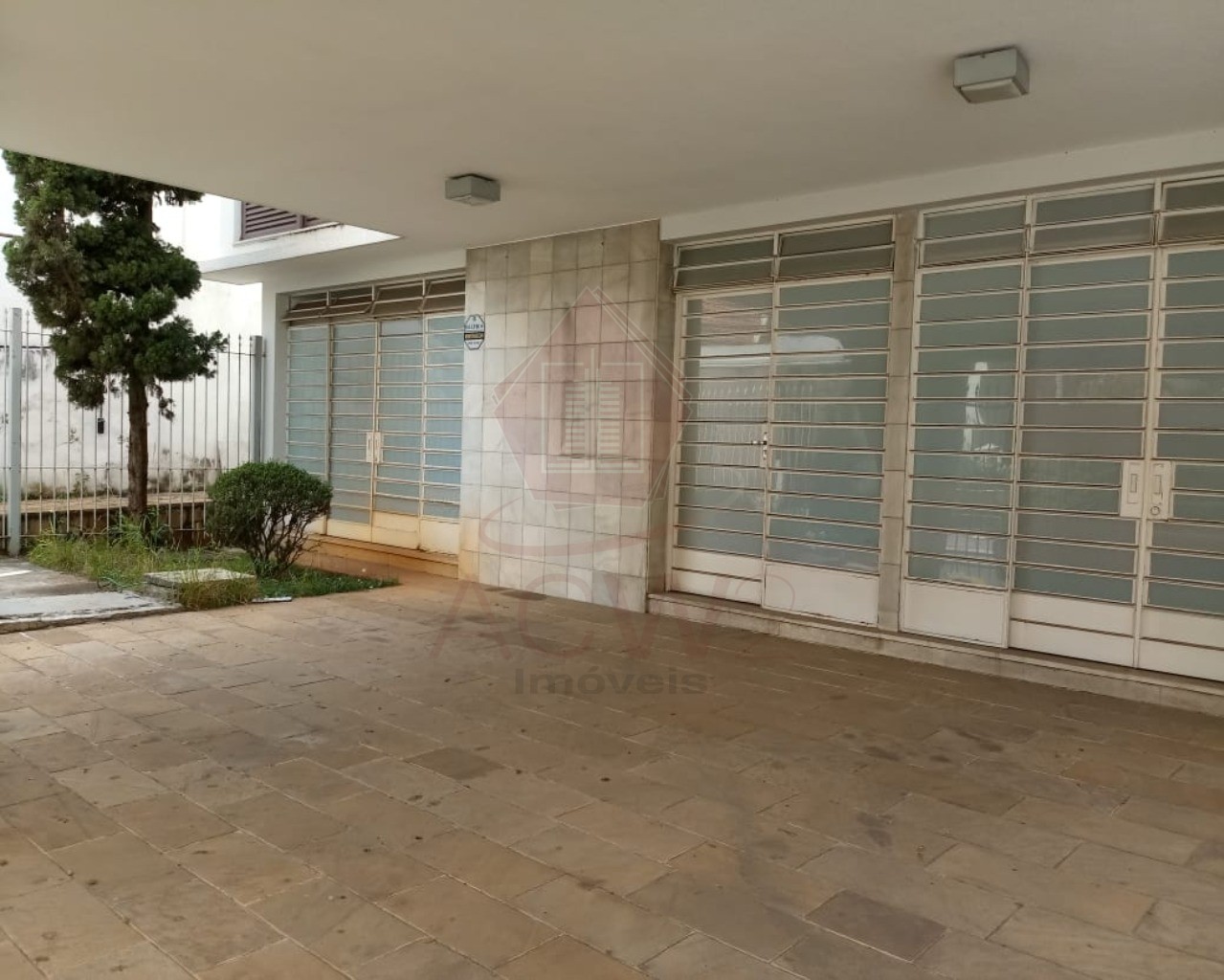 Prédio Inteiro para alugar, 390m² - Foto 1