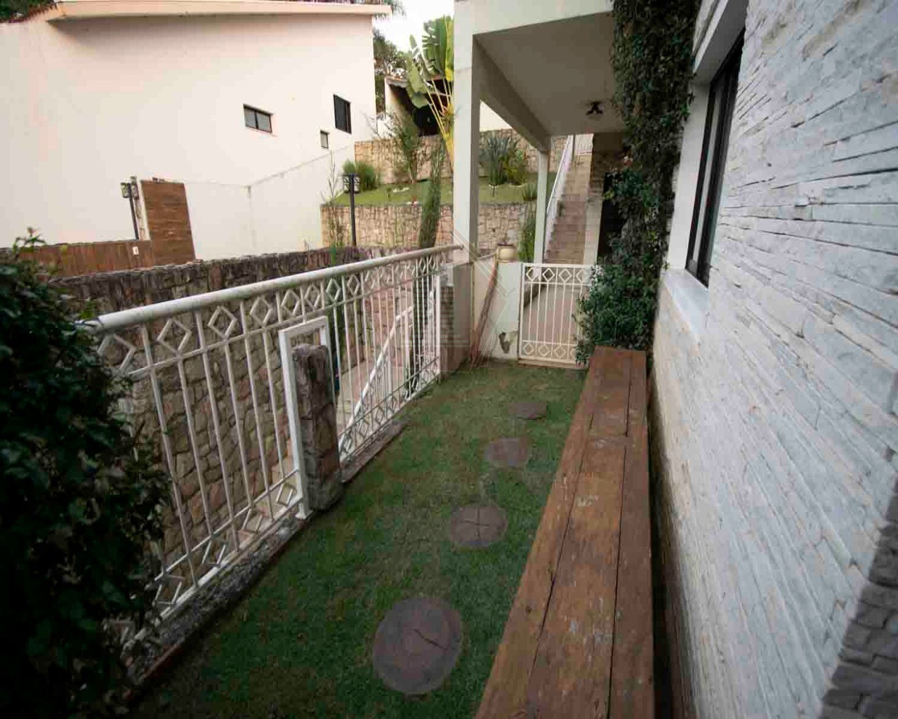 Casa à venda com 3 quartos, 550m² - Foto 6